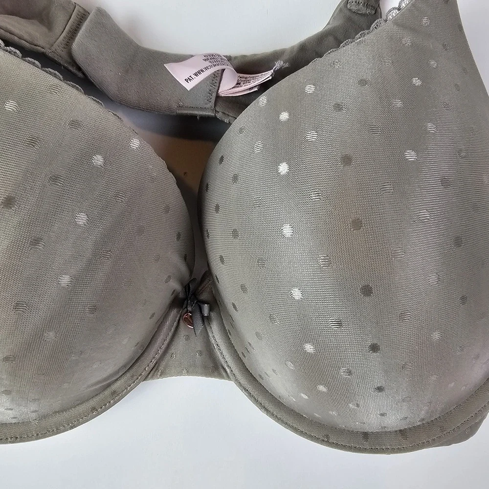 Victoria's Secret Body By Victoria Lined Perfect Coverage Bra Size 38C Gray Dot